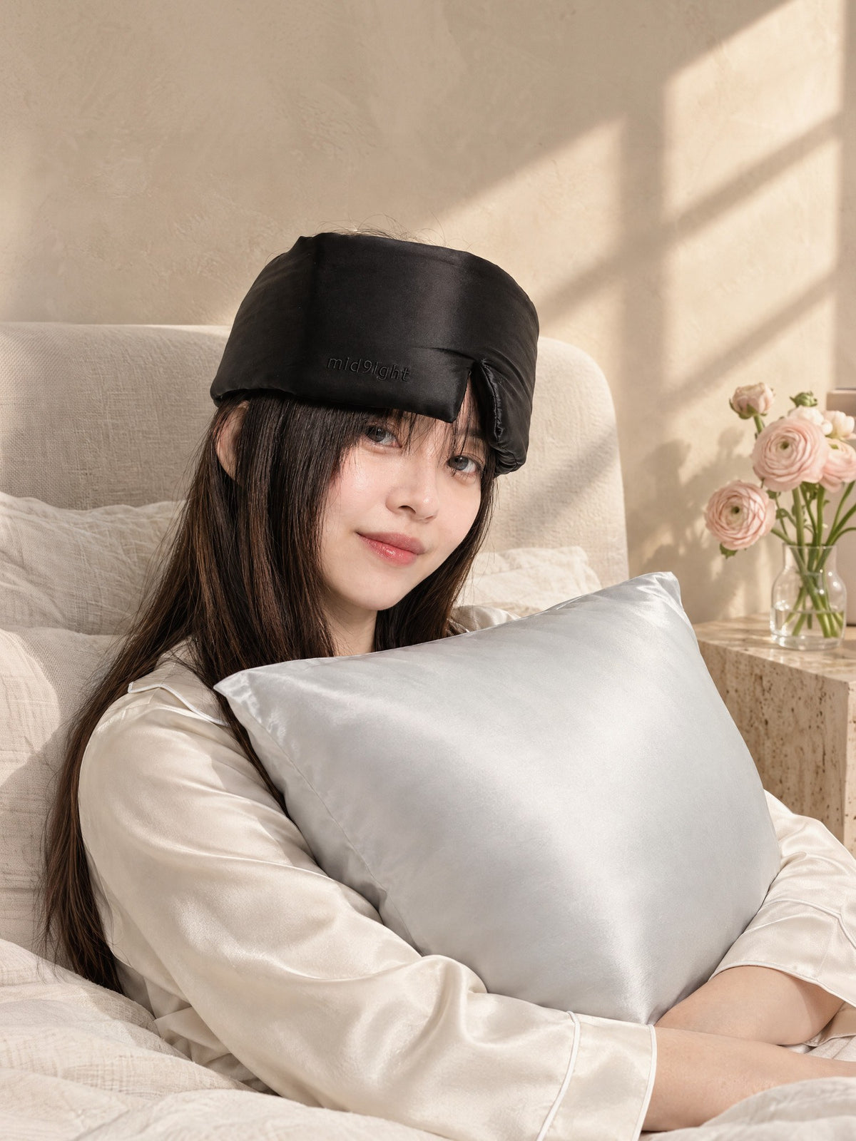 Deep Sleep eye mask in Obsidian with a Moonlight pillowcase