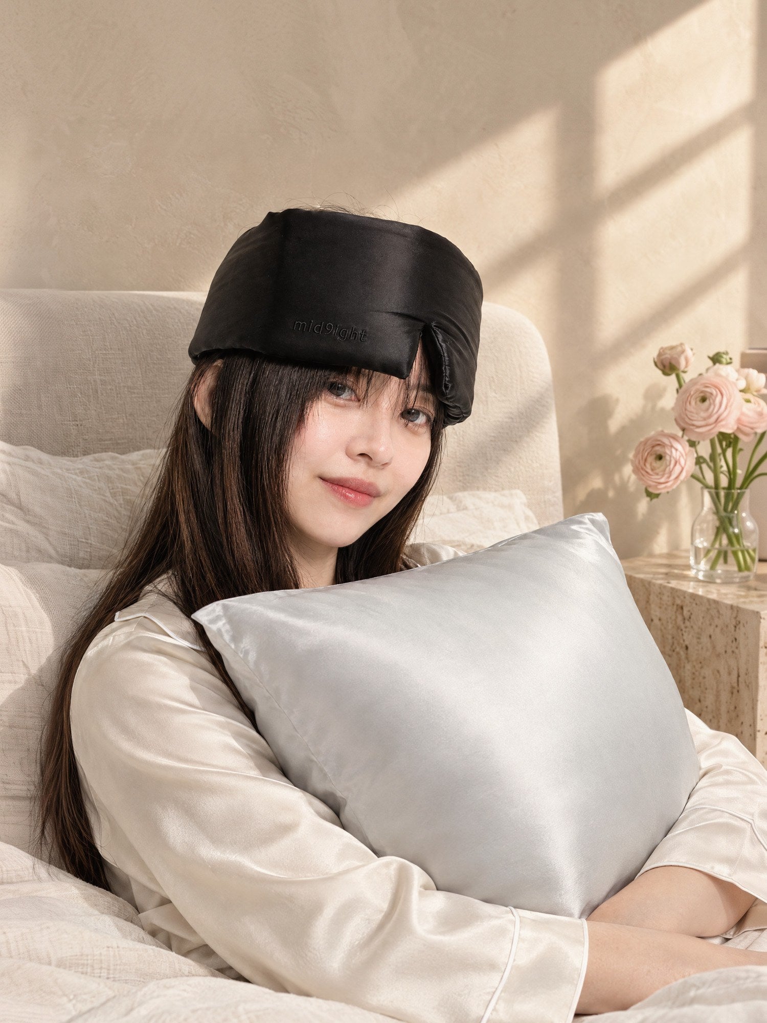 Deep Sleep eye mask in Obsidian with a Moonlight pillowcase